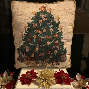 Vintage Christmas Needlepoint pillow